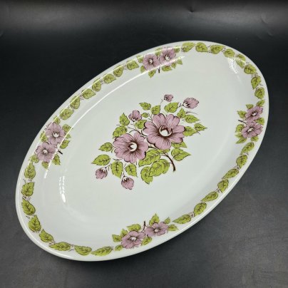 Блюдо овальное с цветочным декором в розово-зеленой гамме, фарфор, печать, Epiag Royal Czechoslovakia, Чехословакия, 1970-1990 гг.