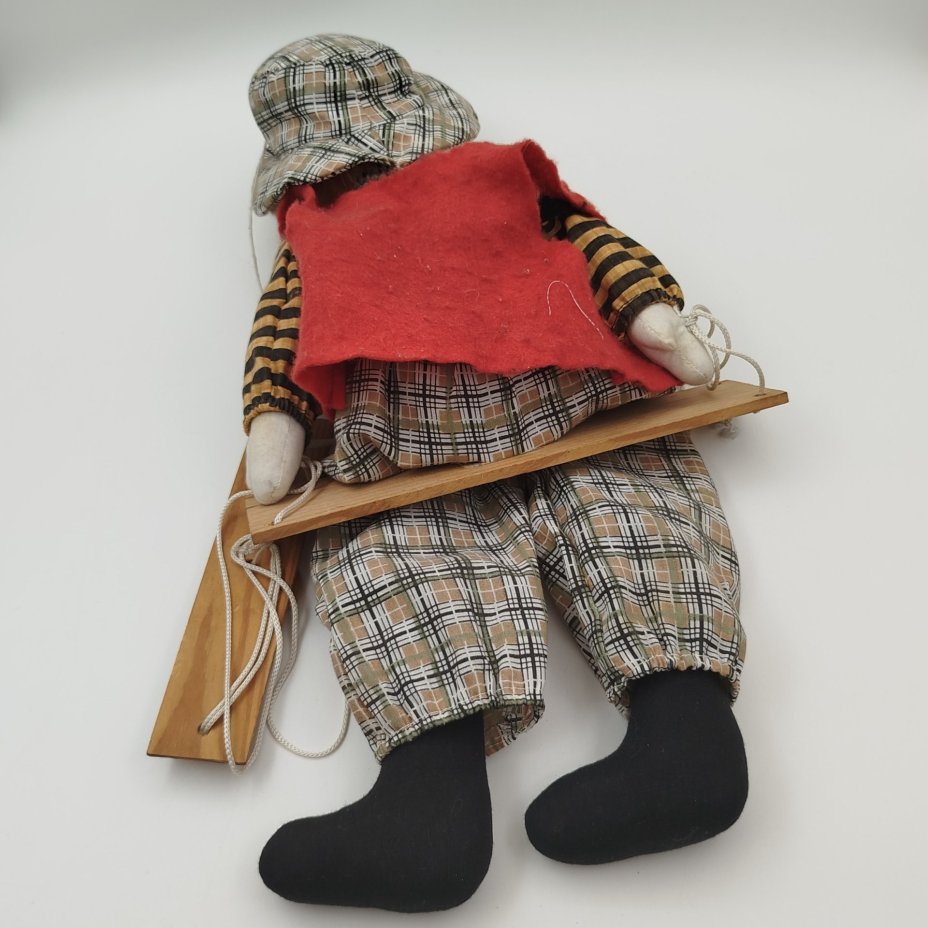 Игрушка "Клоун на качелях", фарфор, роспись, ткань, дерево, ГДР, 1970-1990 гг.