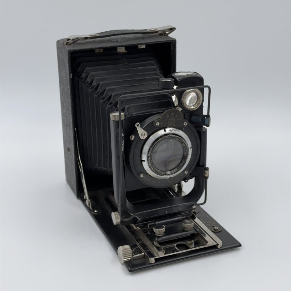 Фотоаппарат пластиночный "Фотокор-1", Государственный оптико-механический завод имени ОГПУ (ГОМЗ)