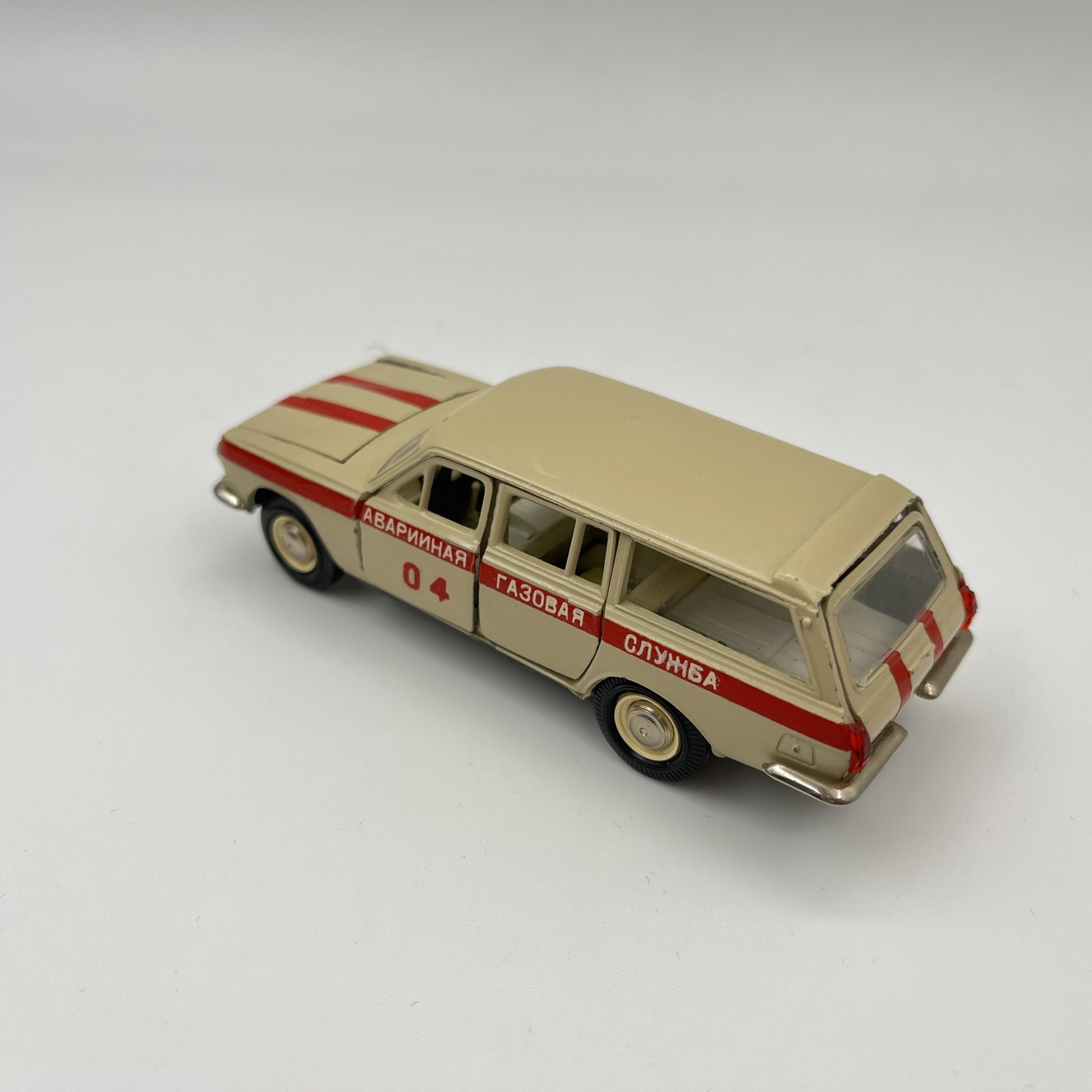 Модель автомобиля "ГАЗ 2402" (Аварийная газовая служба), в авторском исполнении, металл, пластик, крашение, СССР, 1970-1990 гг.