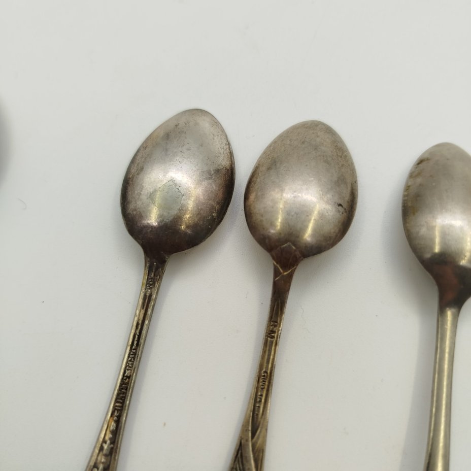 Набор из пяти кофейных ложек в разном стиле