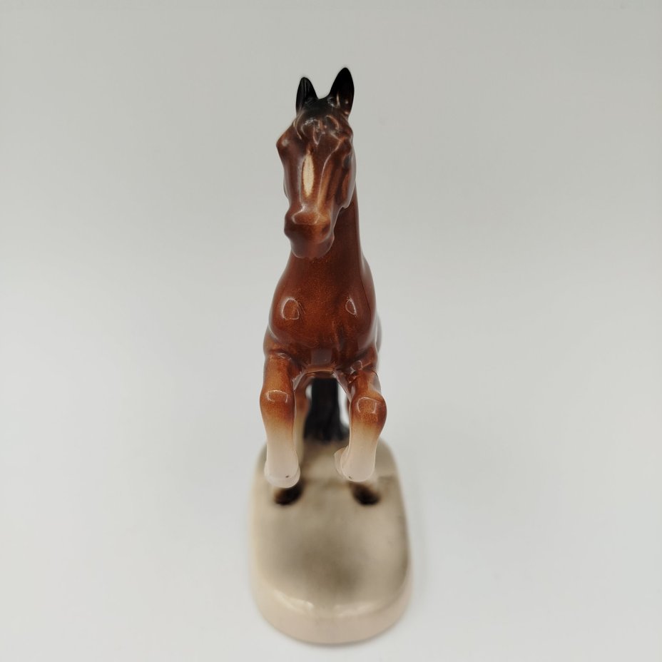 Статуэтка "Лошадь на дыбах"
