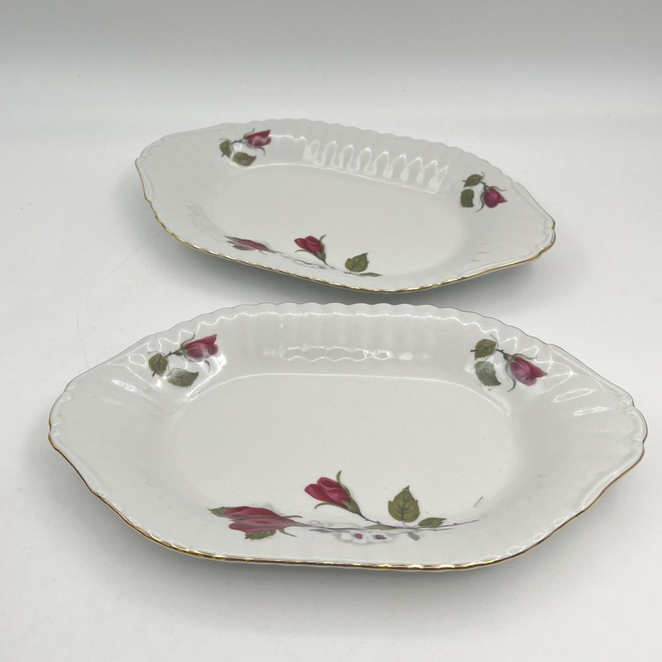Набор из 2-х селёдочниц, украшенных изображением розы