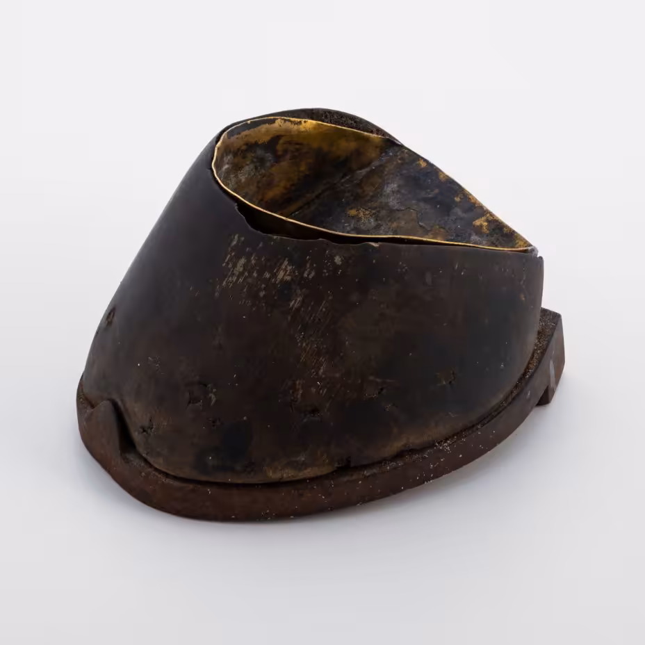 Пепельница памятная из копыта лошади