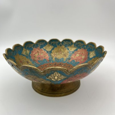 Фруктовница (конфетница), украшенная изображением павлина и восточным орнаментом, латунь, холодные эмали, Индия, 1970-1990 гг.