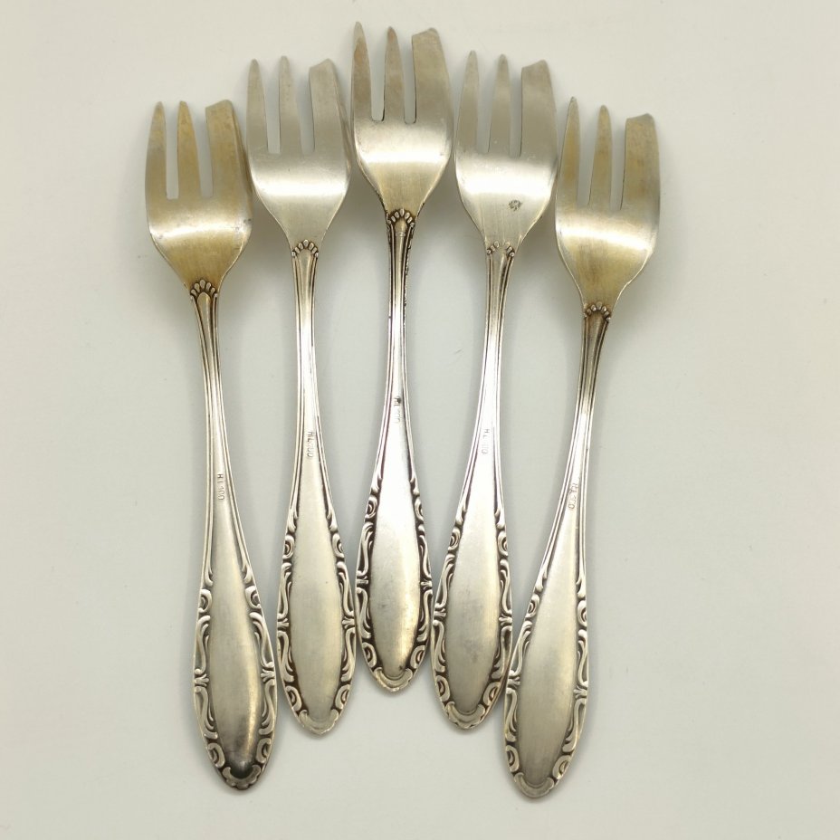 Набор из 5-ти десертных вилок с тремя зубцами лаконичной формы