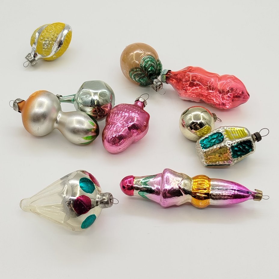 Набор из 10-ти ёлочных игрушек разной формы и размера