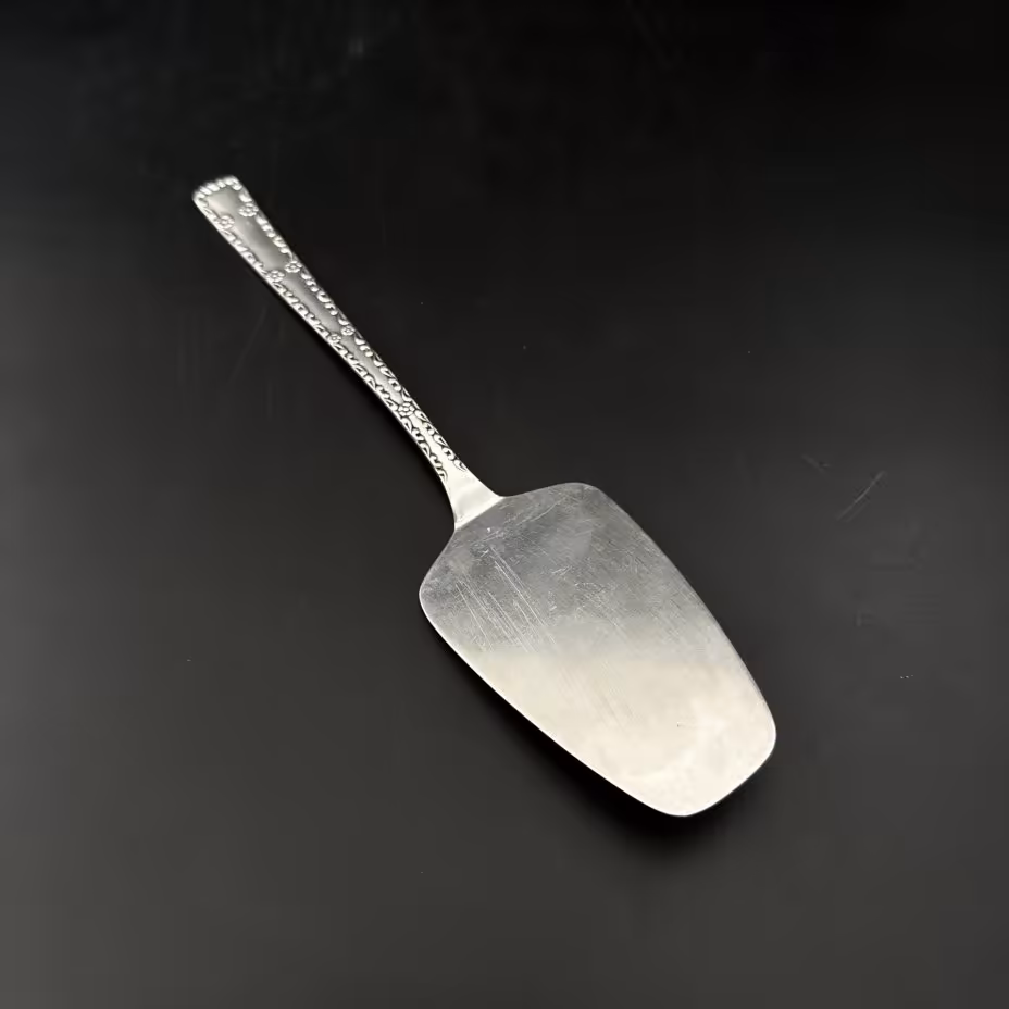 Лопатка десертная с декором на черенке, Таллинский ювелирный завод