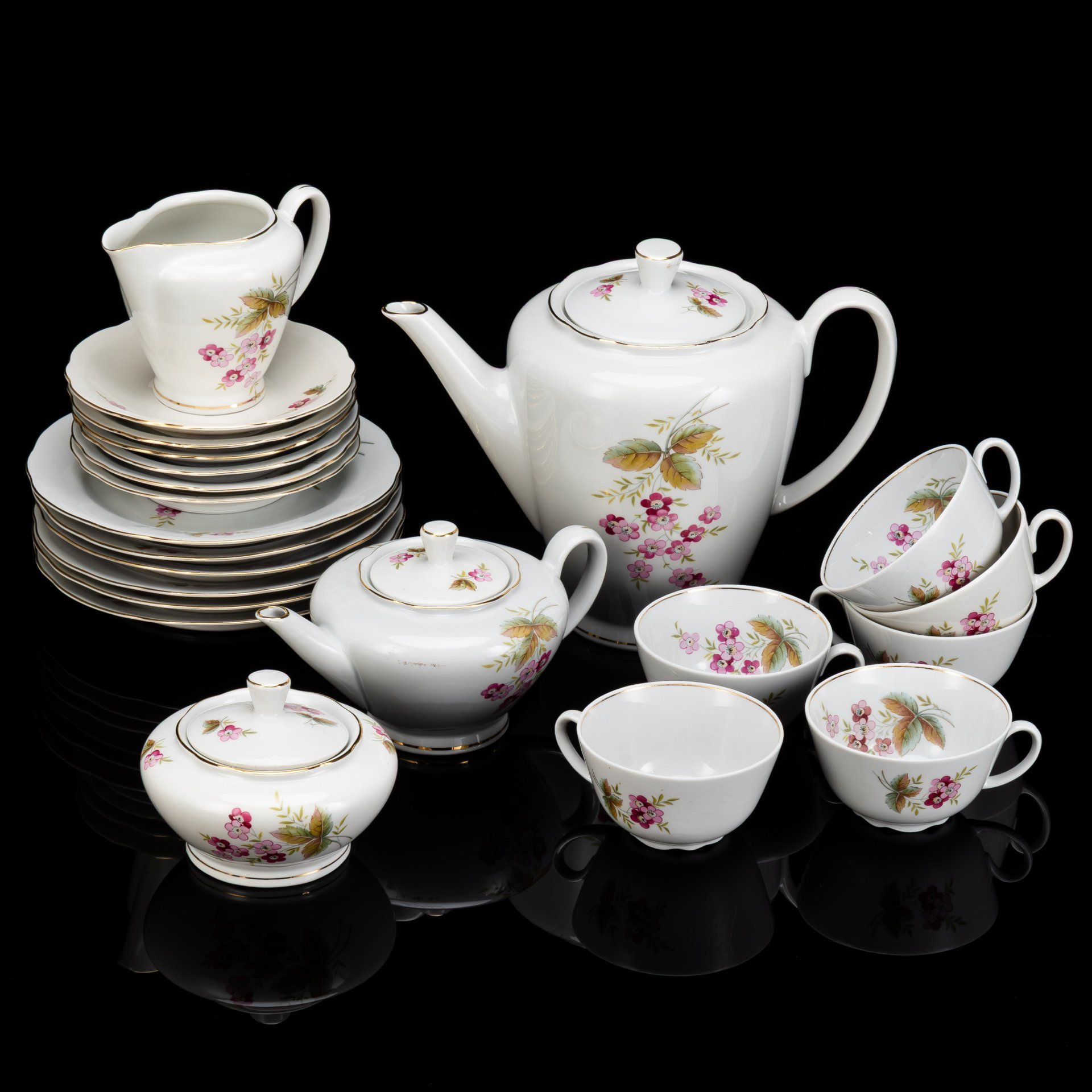 Сервиз чайный с цветочным декором на 6 персон (22 предмета), фарфор, деколь, золочение, Kahla-Könitz, Германия, 1954-1962 гг.