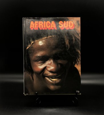 Книга с иллюстрациями в суперобложке "Africa sud" Carlo Moriondo, Jerome Caminada, Renzo Villare ("Южная Африка" на итальянском языке)