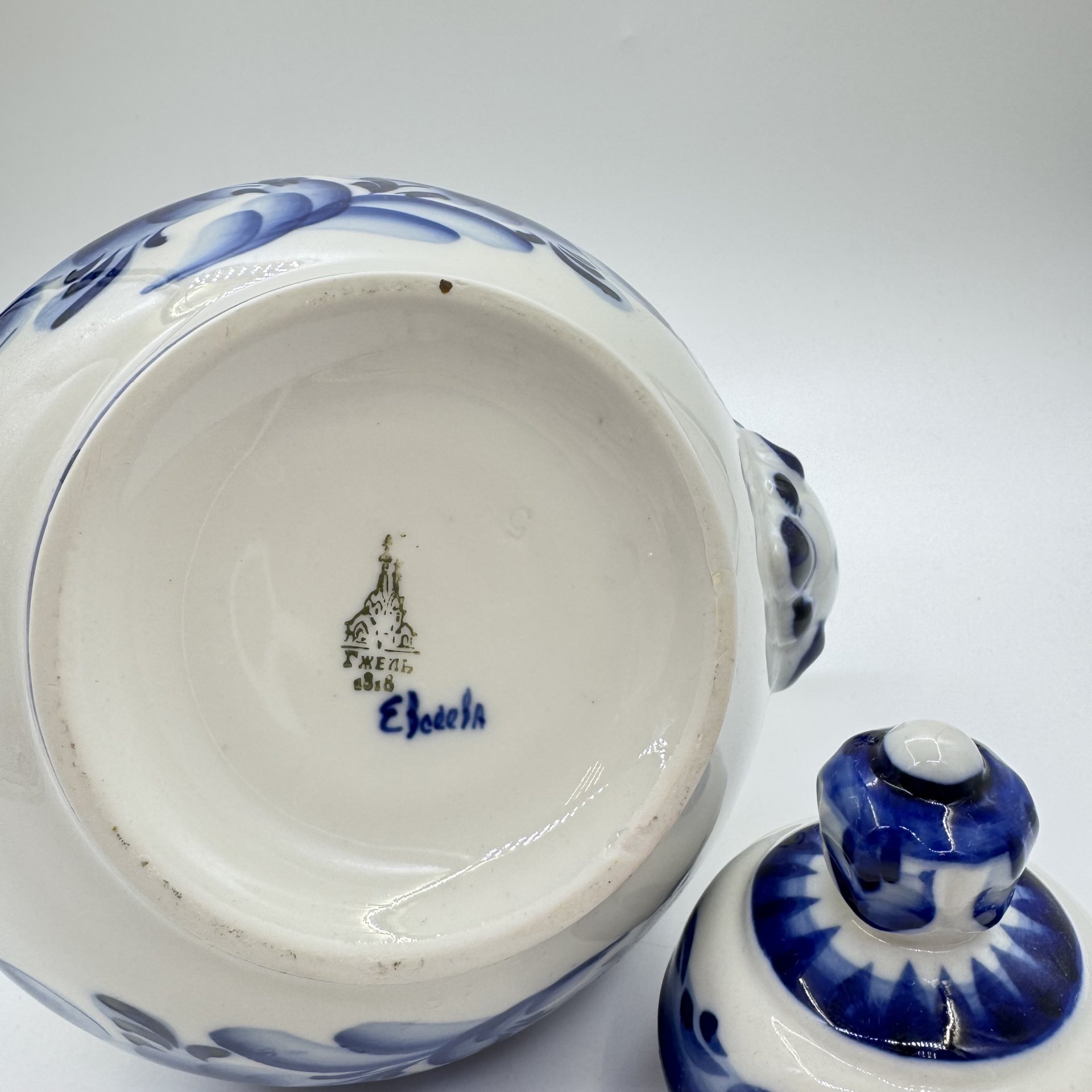 Чайник с цветочным декором, заварочный, гжель (крышка в подборе)