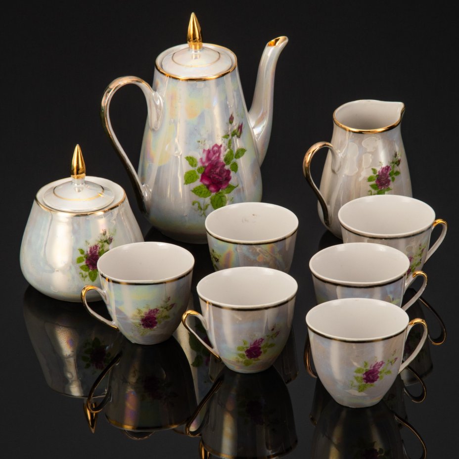Сервиз кофейный с декором в виде роз на 6 персон (9 предметов), фарфор, деколь, люстр, золочение, Ереванский фаянсовый завод, СССР, 1960-1980 гг.