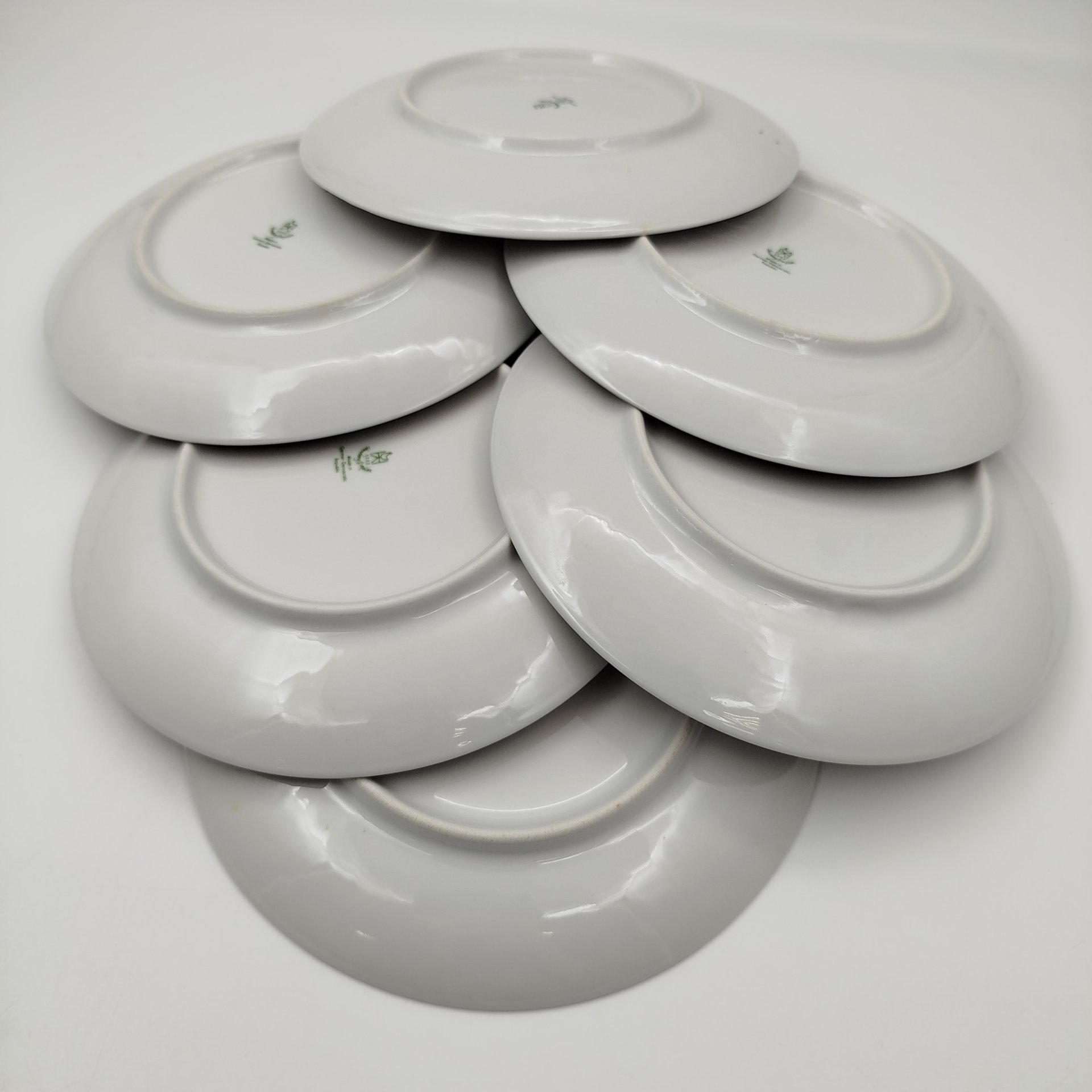 Набор десертных тарелок с цветочным декором на 6 персон, фарфор, деколь, золочение, Graf Von Henneberg Porzellan, 1777 Jlmenau, ГДР, 1977-1990 гг.