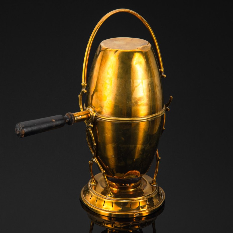 Кофеварка с горелкой в форме яйца