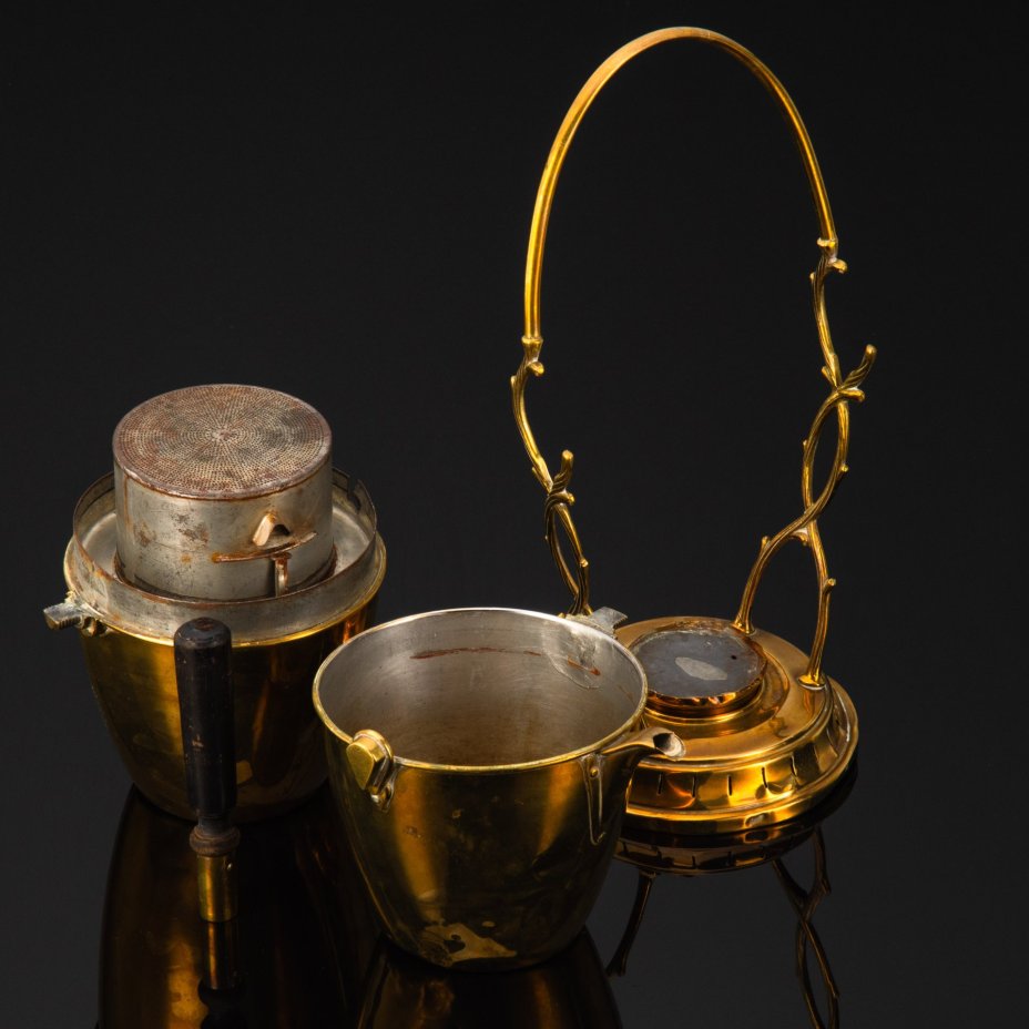 Кофеварка с горелкой в форме яйца