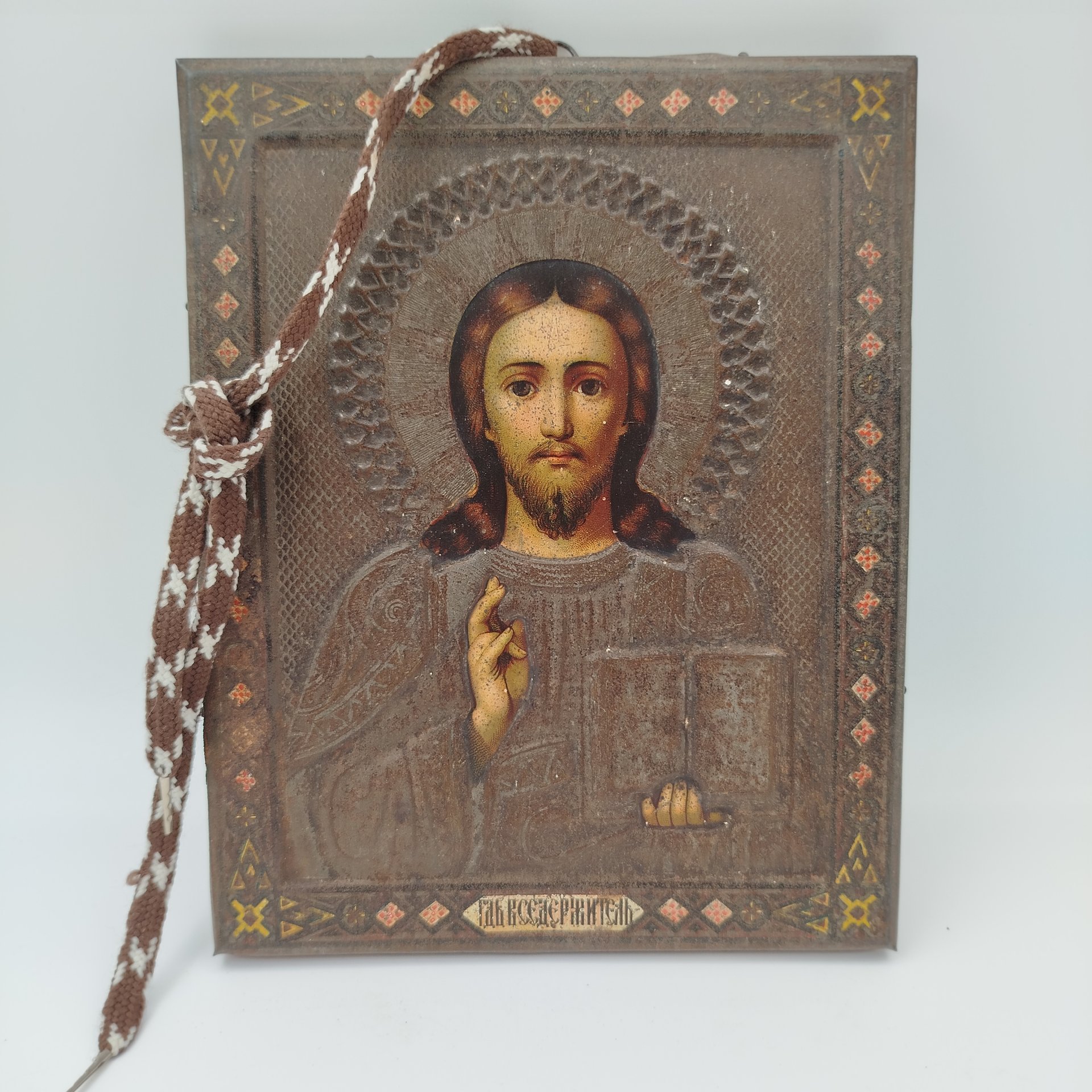 Икона "Господь Вседержитель", жесть, хромолитография (печать), дерево, Российская империя, 1900-1915 гг.