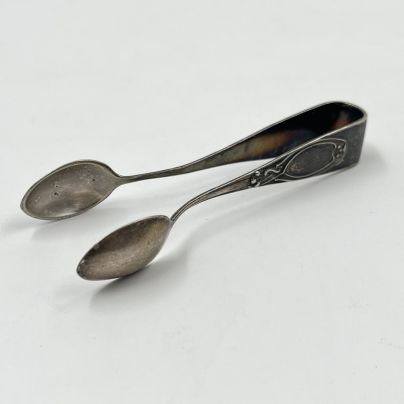 Щипцы для сахара с декором на ручке, мНЦ (медь-никель-цинк), СССР, 1960-1990 гг.