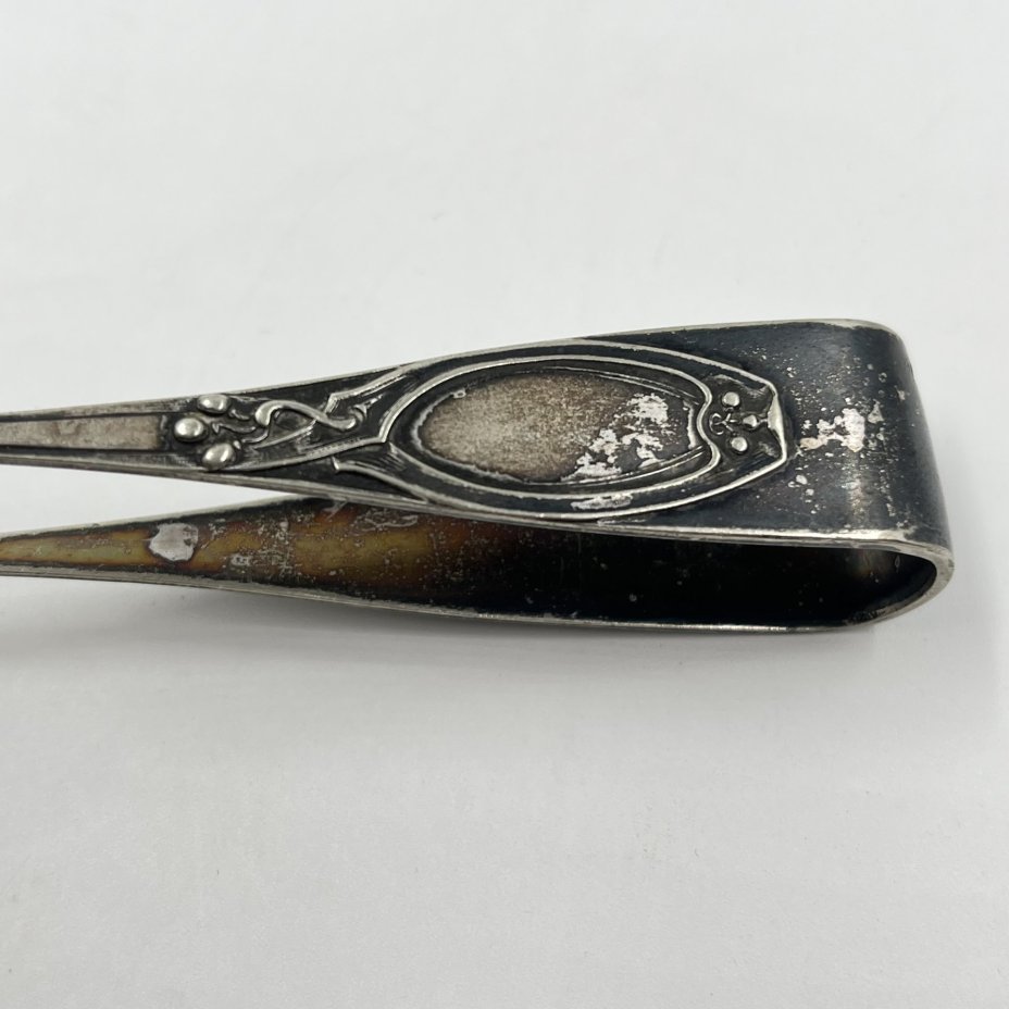 Щипцы для сахара с декором на ручке, мНЦ (медь-никель-цинк), СССР, 1960-1990 гг.