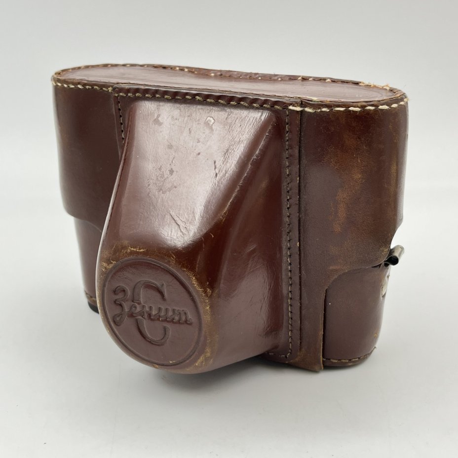 Фотоаппарат (нерабочий) "Зенит-С" с объективом "Индустар-50" 1:3,5, F=5 cm, в кофре, металл, стекло, кожа, Красногорский механический завод (КМЗ), СССР, 1956 г.