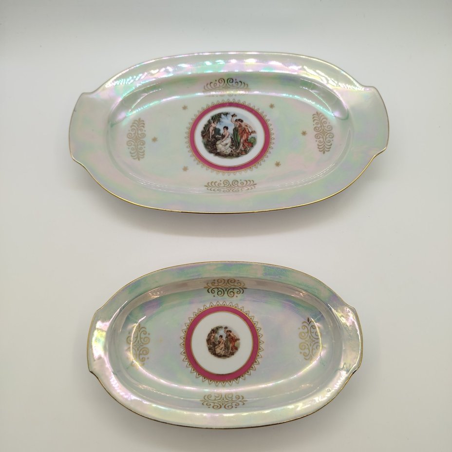 Набор из двух сервировочных блюд овальной формы из сервиза мадонна, фарфор, деколь, обводка, золочение, люстр, Graf Von Henneberg Porzellan, 1777 Jlmenau, ГДР, 1972-1977 гг.