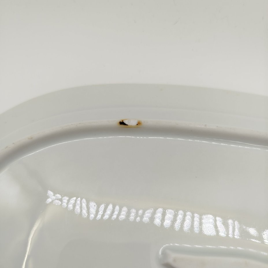 Набор из двух сервировочных блюд овальной формы из сервиза мадонна, фарфор, деколь, обводка, золочение, люстр, Graf Von Henneberg Porzellan, 1777 Jlmenau, ГДР, 1972-1977 гг.