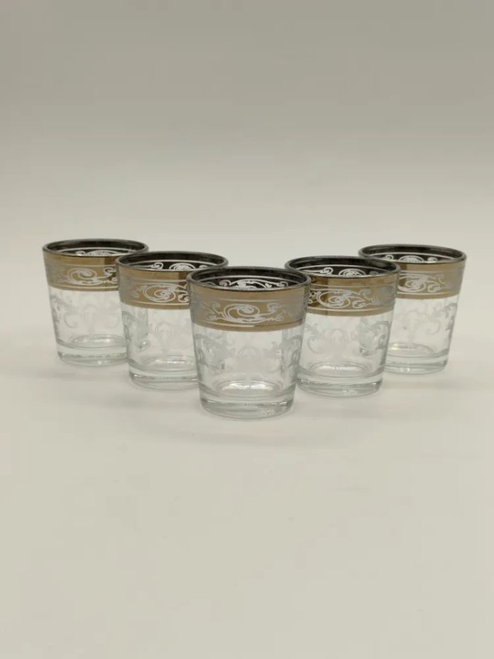 Набор из 5-ти стопок с растительным орнаментом на ободках, стекло, Гусевской хрустальный завод (Гусь-Хрустальный), Россия, 2000-2010 гг.