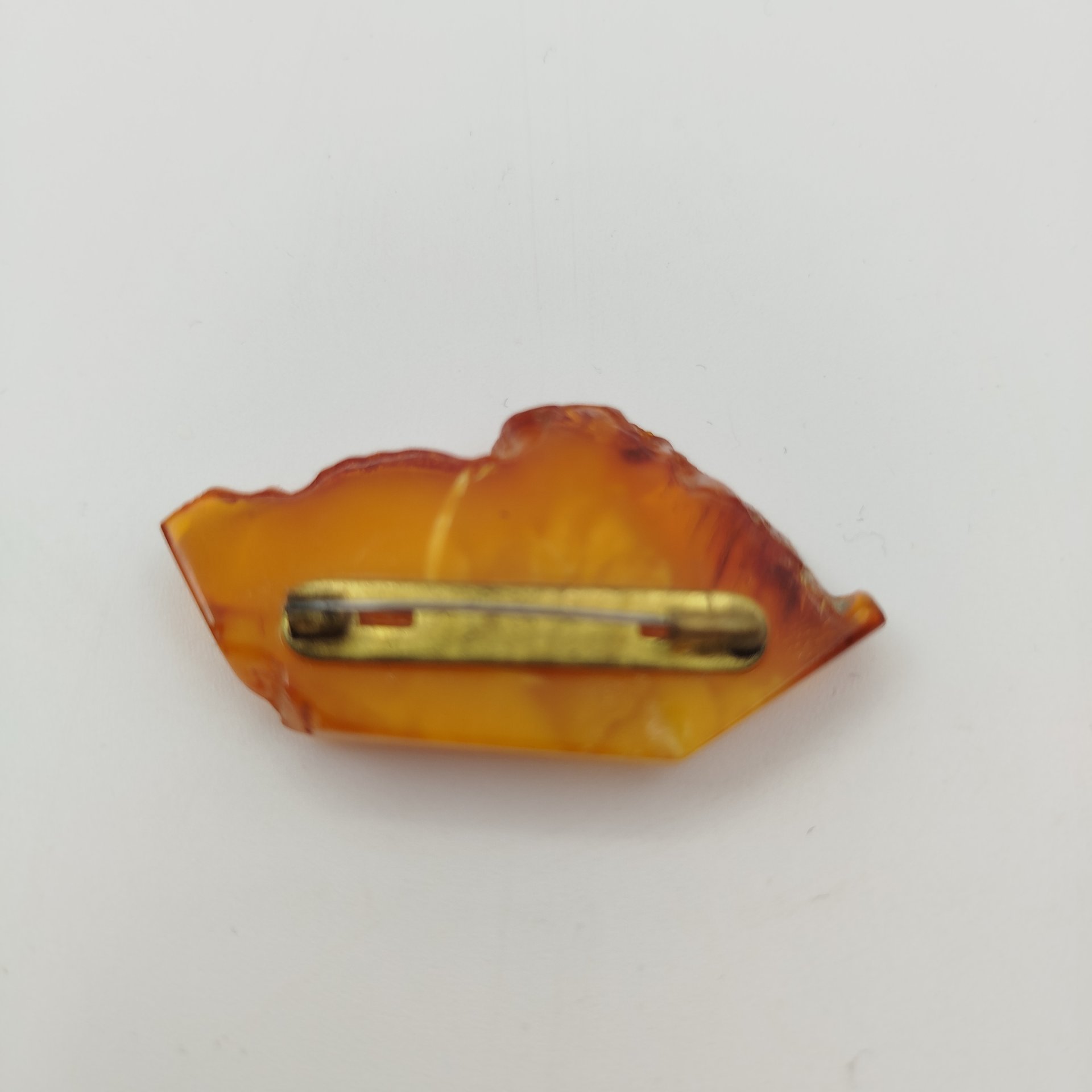 Брошь из матового янтаря, янтарь, (натуральный), металл, СССР, 1970-1990 гг.