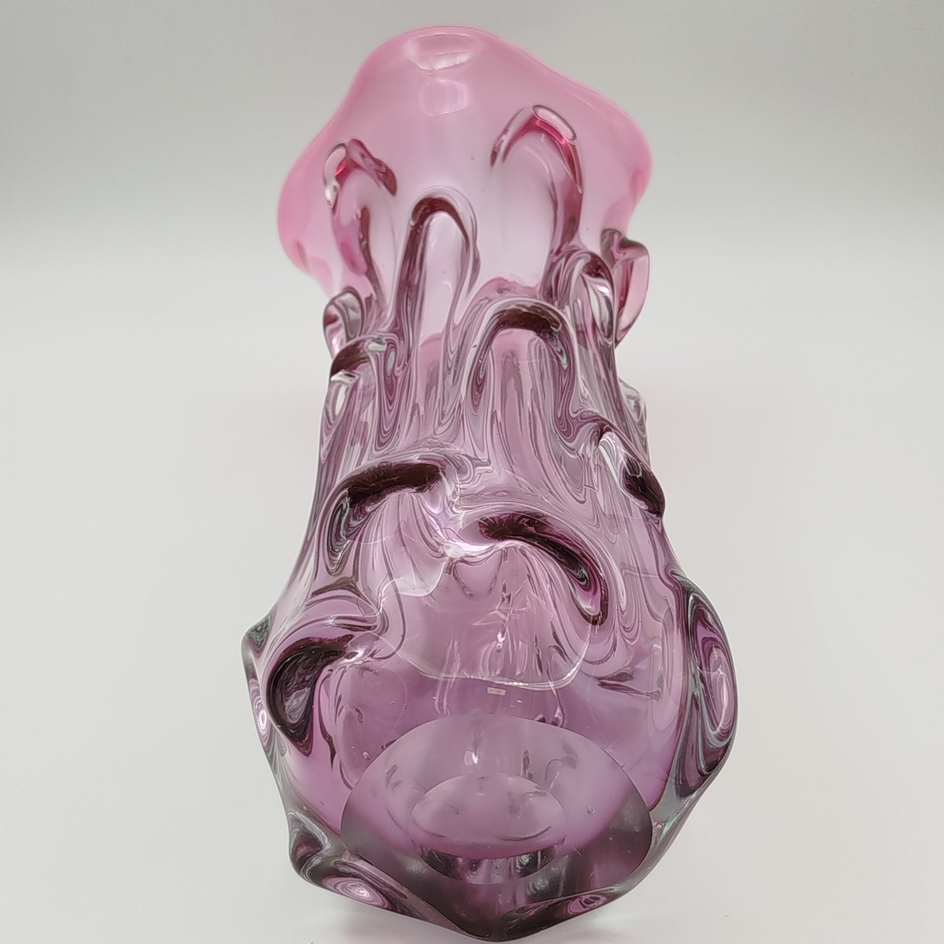 Ваза розового оттенка (большая)