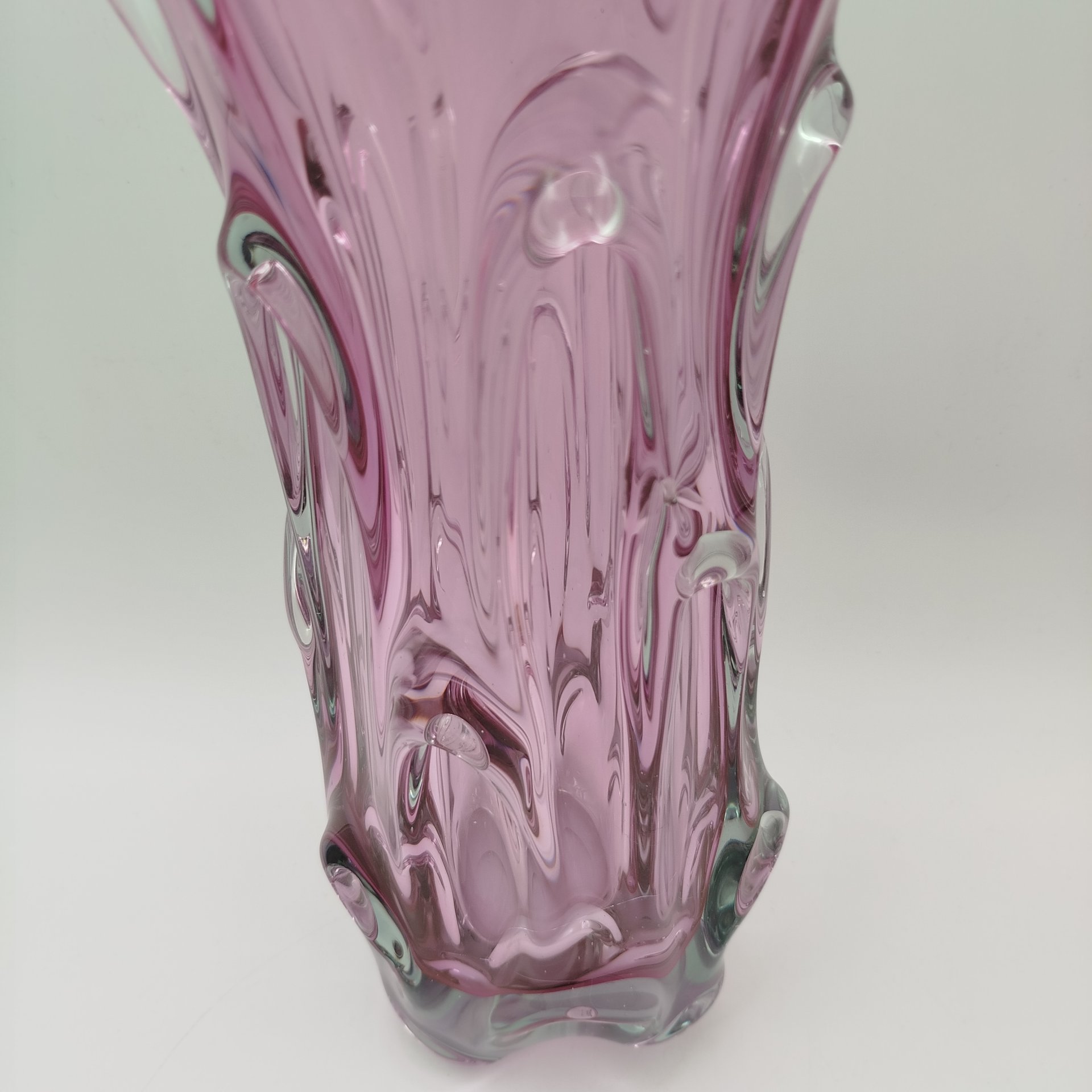 Ваза розового оттенка (большая)