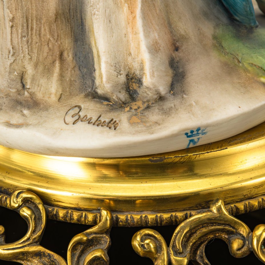 Статуэтка "Мать и дитя"