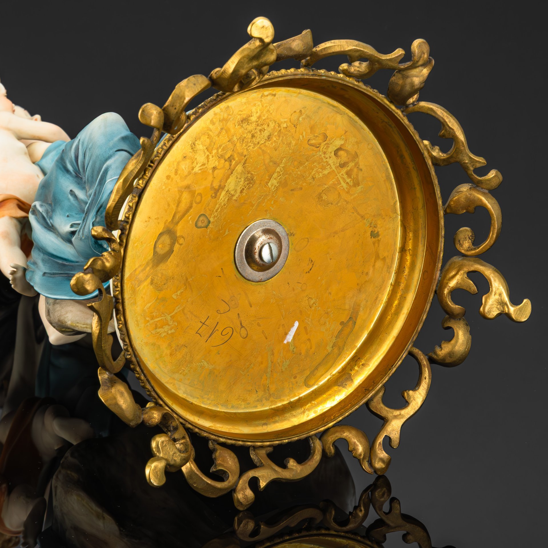 Статуэтка "Мать и дитя"