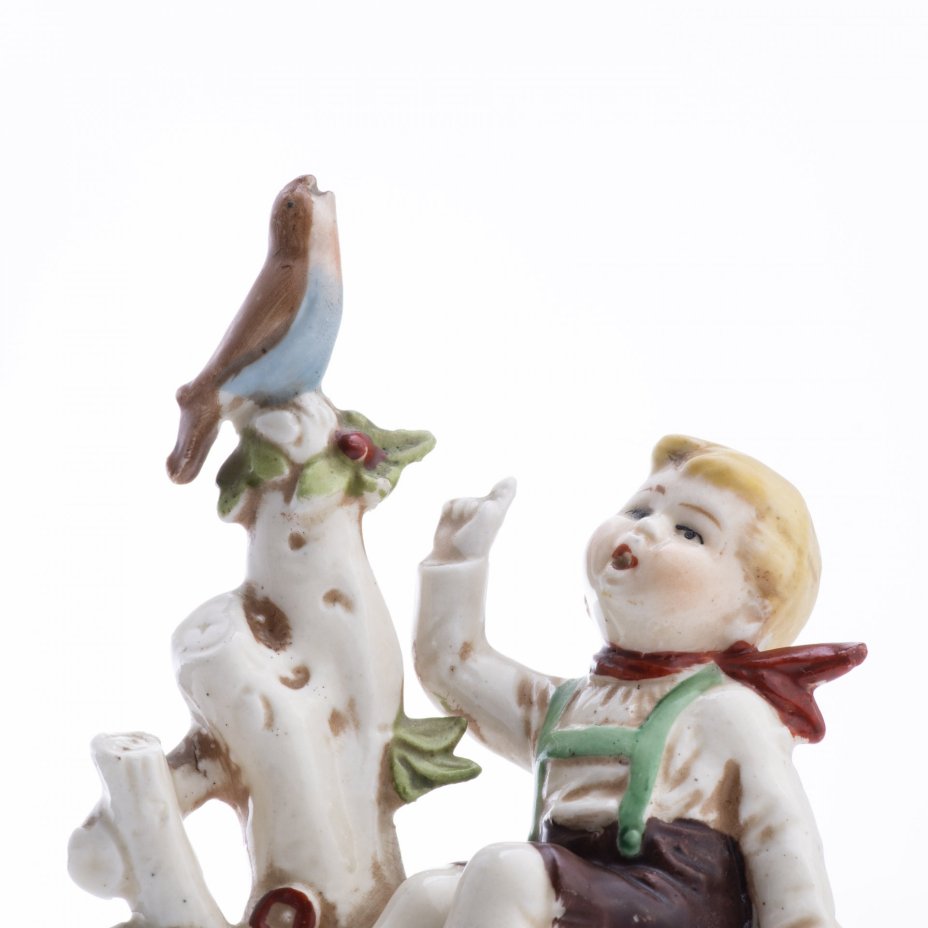Статуэтка "Мальчик и соловей ", фарфор, роспись, Европа, 1940-1960 гг.