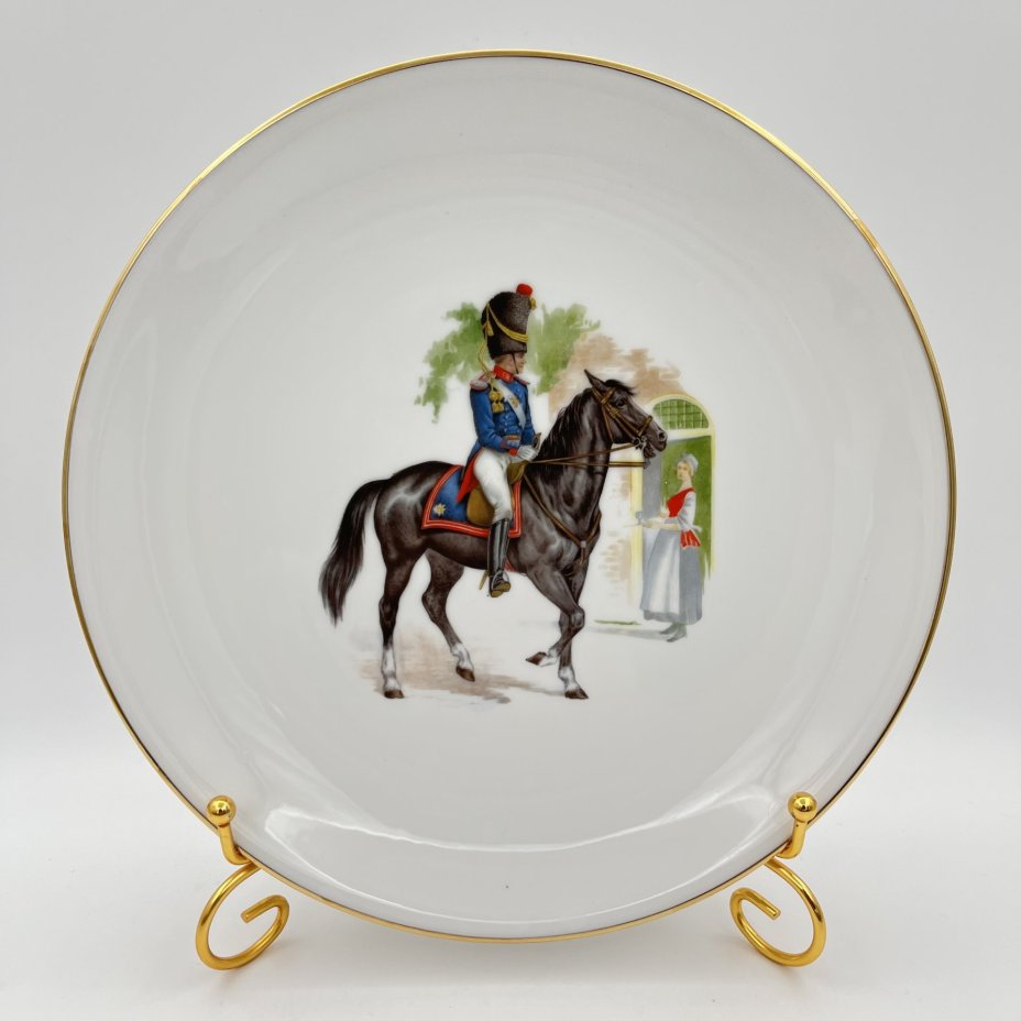 Тарелка "Grenadier Mecklenburg " (Гренадер Мекленбурга) из серии "Champs Élysées Paris. European Cavalry" (Елисейские Поля. Европейская кавалерия), Kuba Porzellan