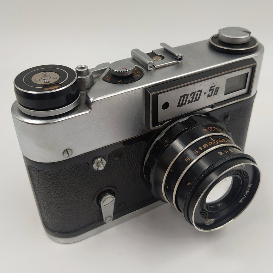 Фотоаппарат "ФЭД-5" с объективом "Индустар-61 Л/Д" в оригинальном кофре, Харьковский машиностроительный завод им. Дзержинского (ФЭД)