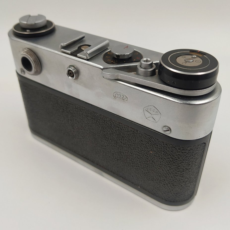 Фотоаппарат "ФЭД-5" с объективом "Индустар-61 Л/Д" в оригинальном кофре, Харьковский машиностроительный завод им. Дзержинского (ФЭД)