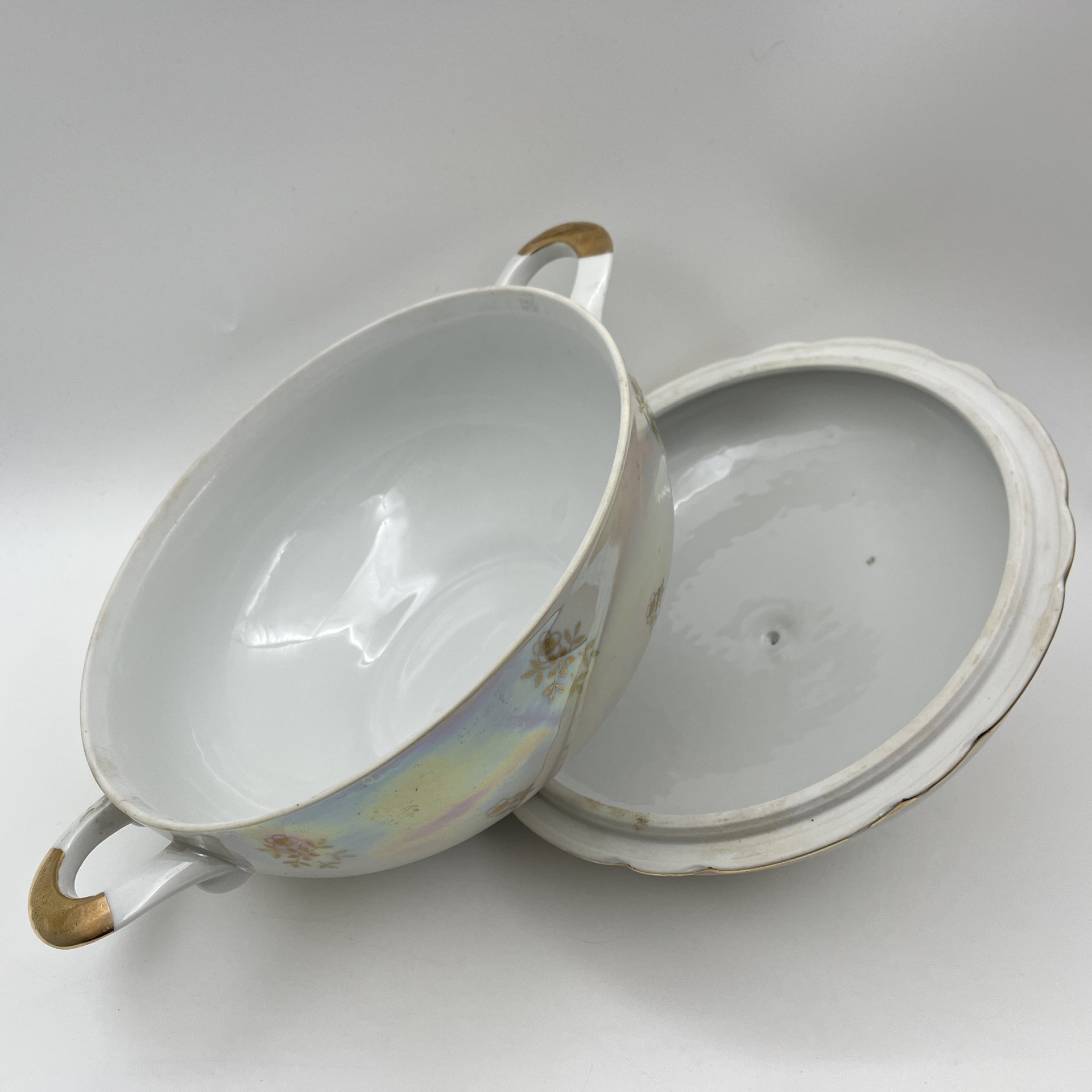 Супница "Мадонна", фарфор, деколь, люстр, золочение, Kahla, ГДР, 1968-1987 гг.