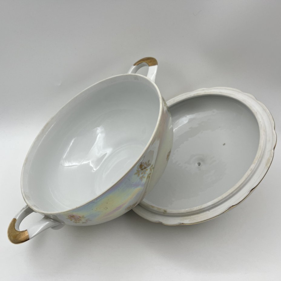 Супница "Мадонна", фарфор, деколь, люстр, золочение, Kahla, ГДР, 1968-1987 гг.