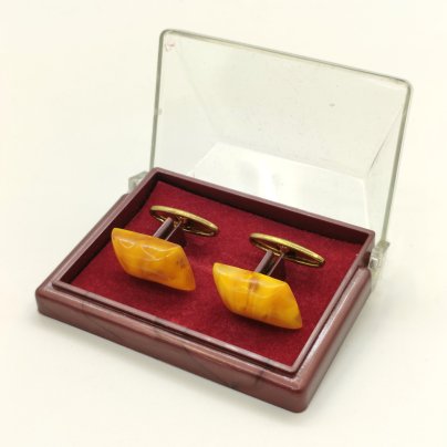 Запонки прямоугольной формы с вставками янтарного цвета, в оригинальном футляре