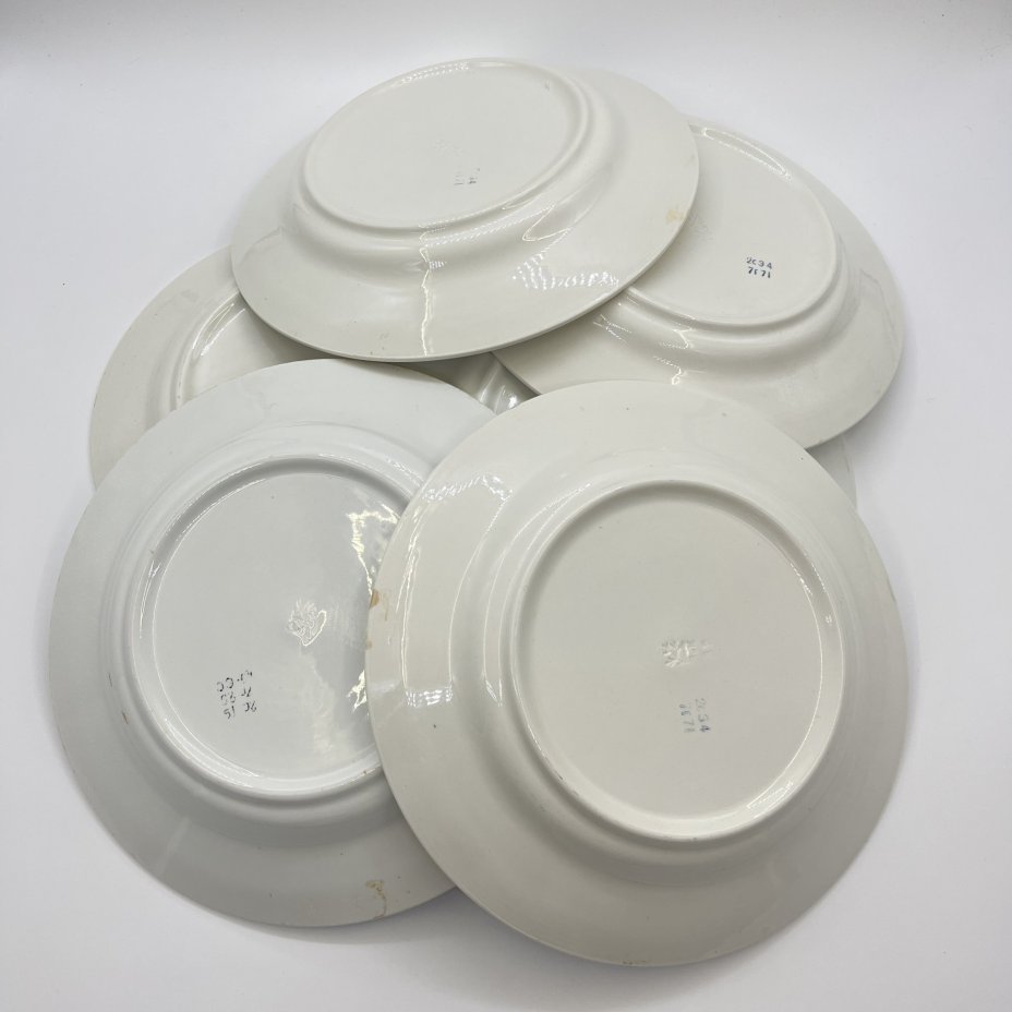 Набор из 6-ти обеденных тарелок (в подборе), фаянс, золочение, Конаковский фаянсовый завод им. М.И. Калинина (ЗиК Конаково), Россия, 2007 г.