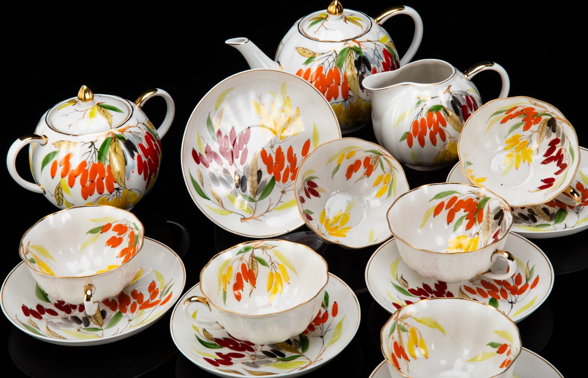[Редкость] Сервиз чайный "Барбарис" на 6 персон (15 предметов), автор Яснецов В.К., фарфор, роспись надглазурная, золочение, Дулевский фарфоровый завод (Дулёво), СССР, 1957 г.
