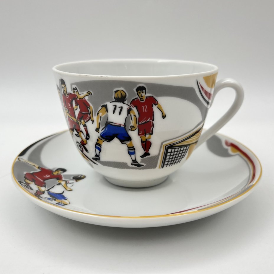 Пара чайная "Росгосстрах" (титульный спонсор чемпионата России по футболу), фарфор, деколь, Императорский фарфоровый завод (ИФЗ), Россия, 2017-2018 гг.