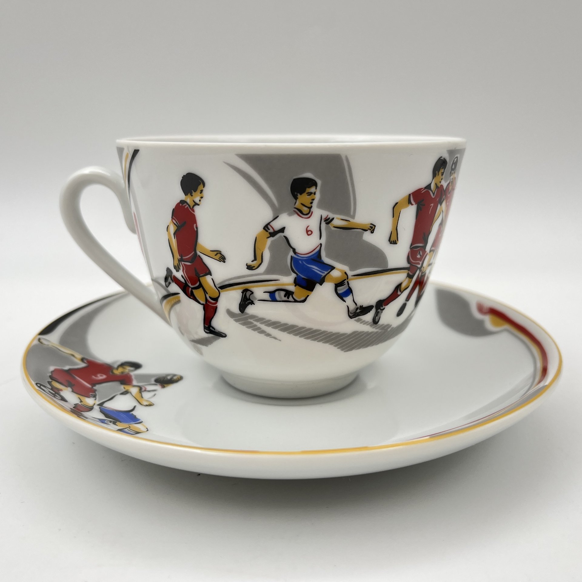 Пара чайная "Росгосстрах" (титульный спонсор чемпионата России по футболу), фарфор, деколь, Императорский фарфоровый завод (ИФЗ), Россия, 2017-2018 гг.