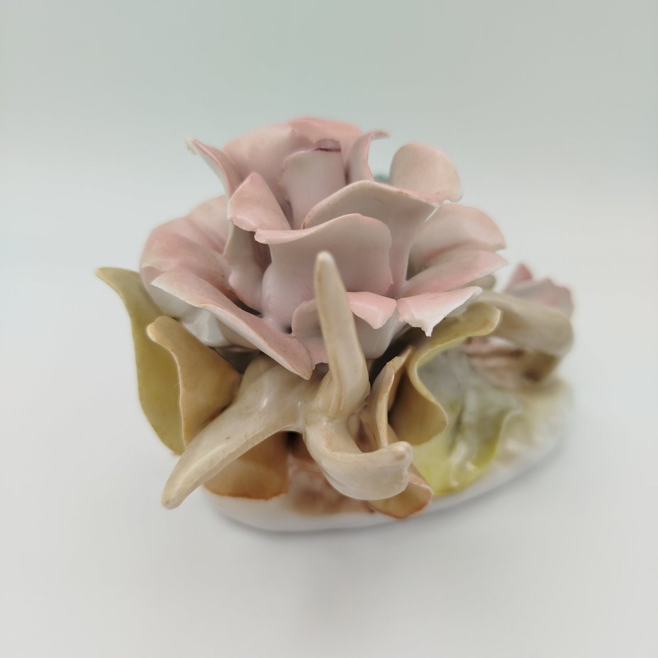 Статуэтка "Цветы на ветке", Cluj-Napoca Porcelain