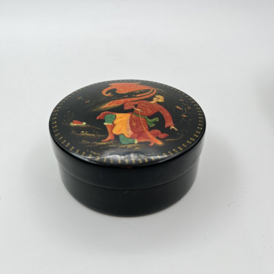 Шкатулка "Жар-птица", исполнитель Шконин Б., г. Курск, папье-маше, лак, роспись, Россия, 1990-2010 гг.