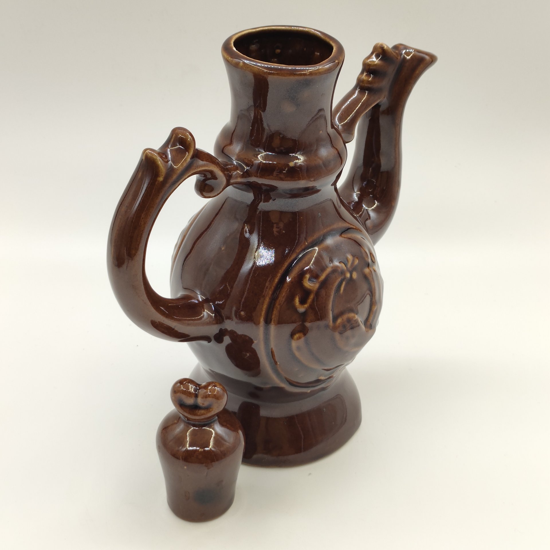 Кувшин "Жар-птица" с рельефным декором