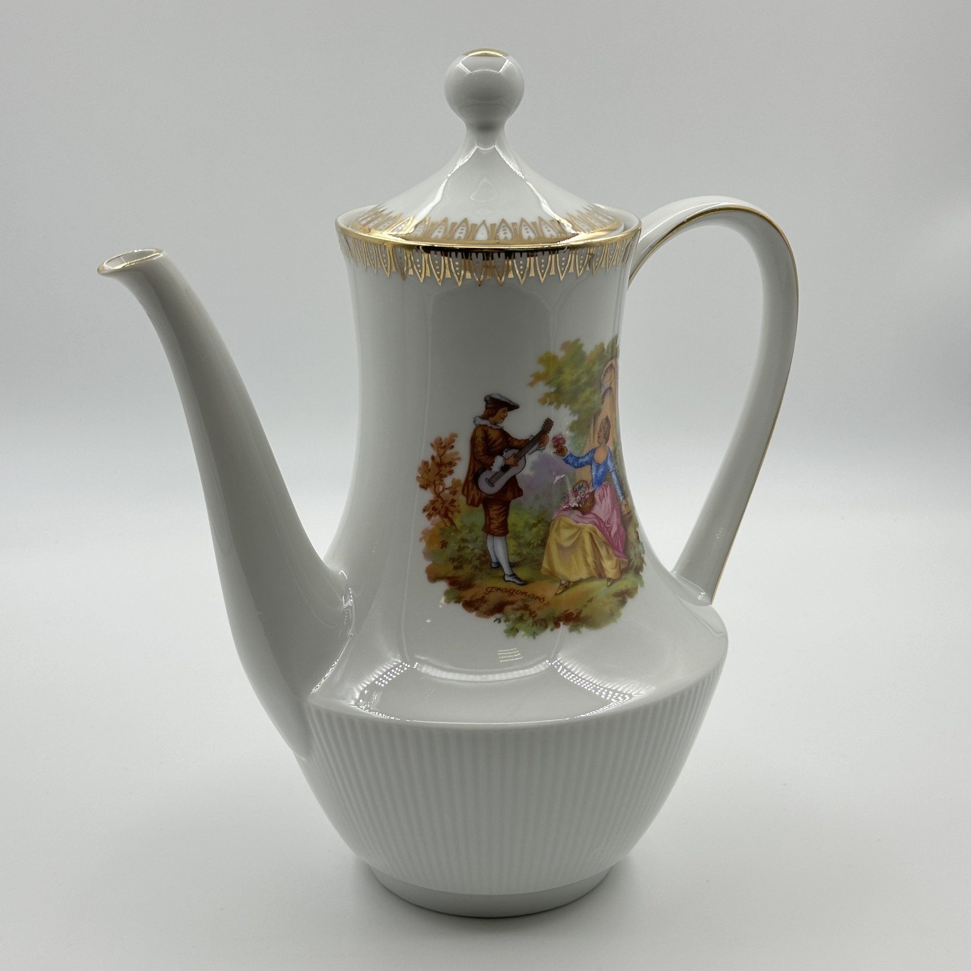 Чайник (кофейник), украшенный изображением галантной сцены (музицирование), Mitterteich Bavaria