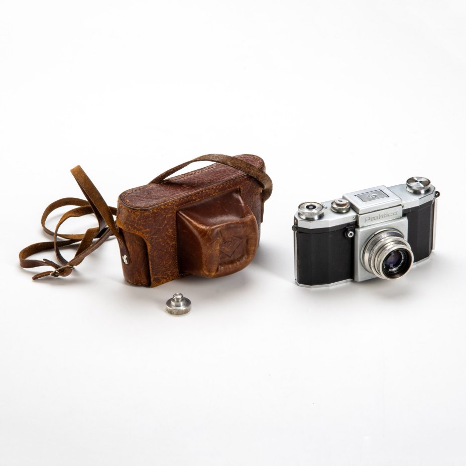 Фотоаппарат "Praktica" в оригинальном кофре