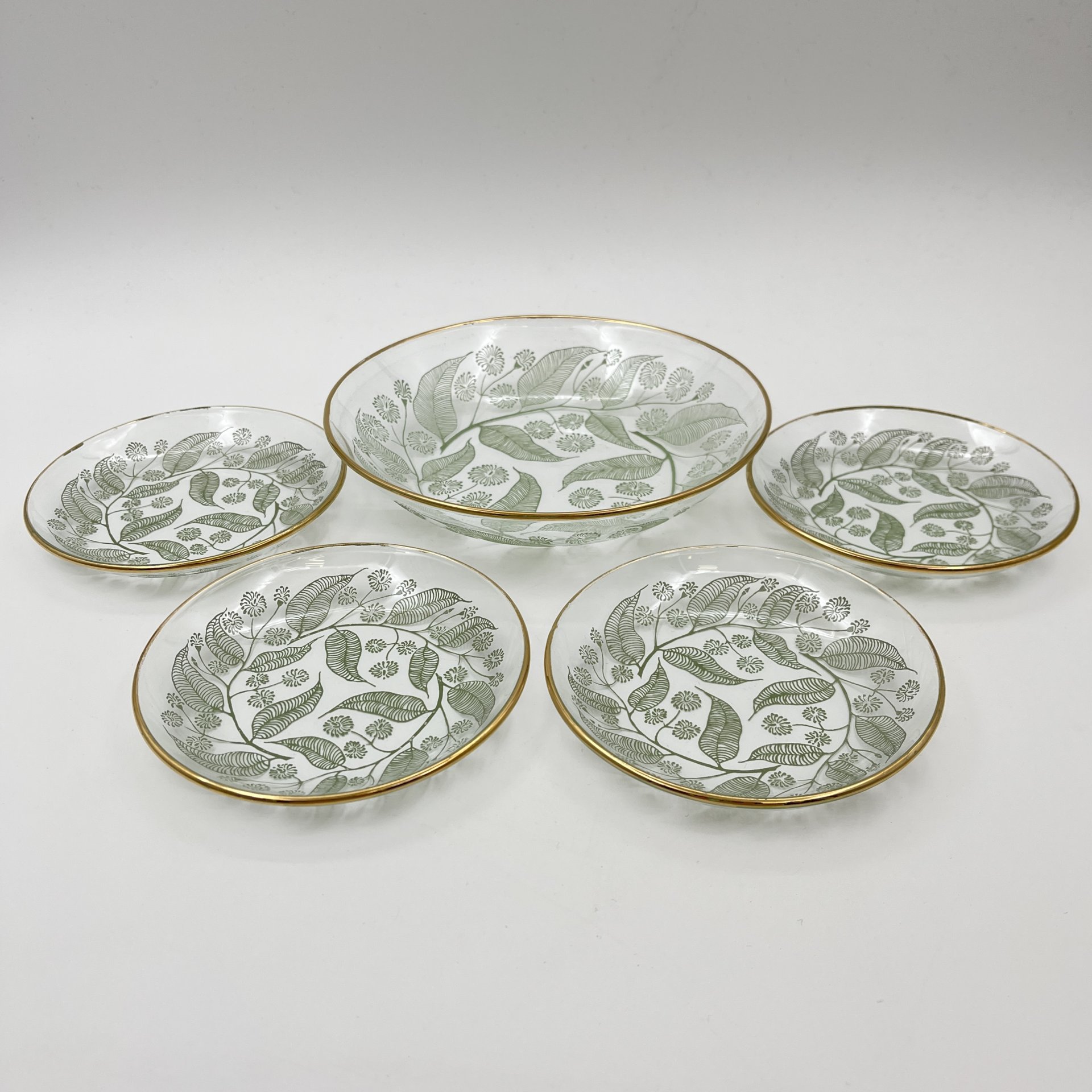 Набор для подачи десерта (вазочка и 4 розетки) с растительным декором, стекло, металл, золочение, Российская Федерация, 1995-2015 гг.