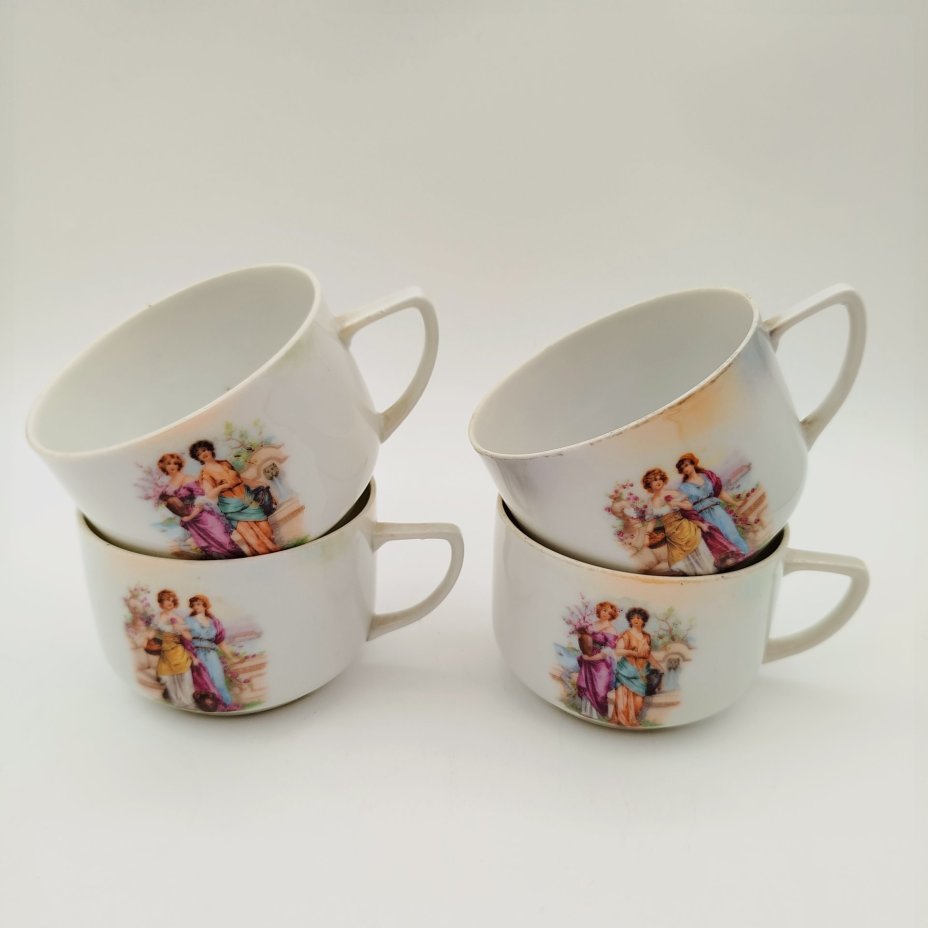 Набор чайно-кофейных пар с изображением девушек в саду на 4 персоны, фарфор, деколь, Victoria, Чехословакия, 1918-1939 гг.