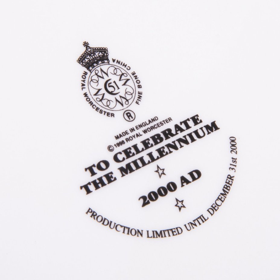 Тарелка декоративная "The millennium 2000 ad", фарфор, деколь, фирма "Royal Worcester", Англия, 2000 г., Royal Worcester